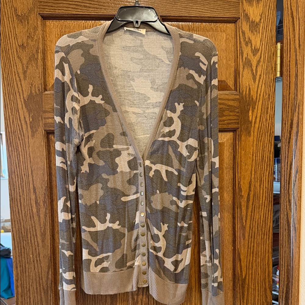 Lightweight Camouflage Button-Front Cardigan - Taupe